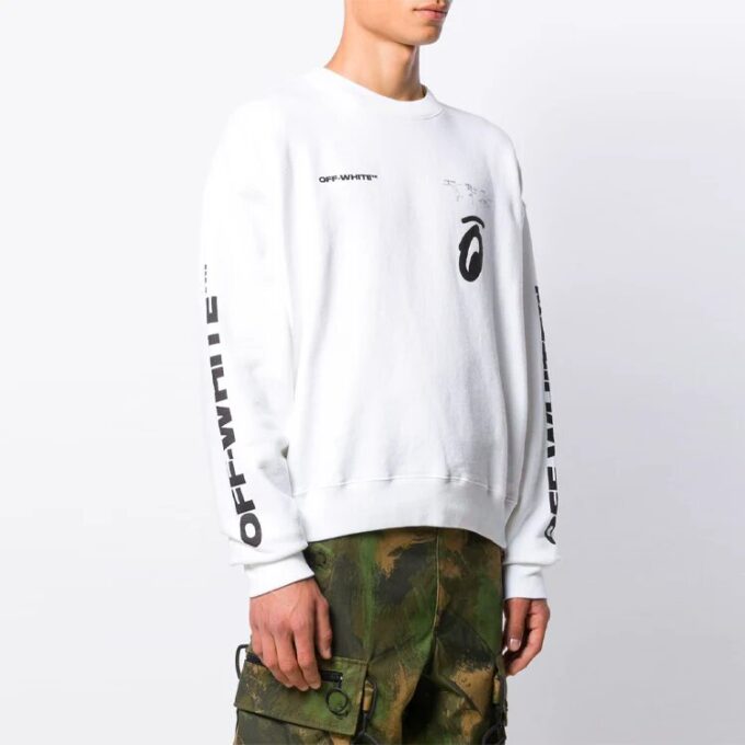 Arrow Pattern Round Neck Pullover White