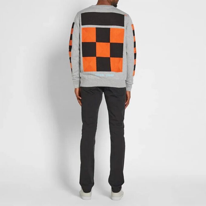 Back Printing Plaid Round Neck Pullover Version Gray