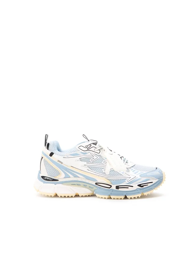 Be Right Back Sneakers Be Right Back Sneakers