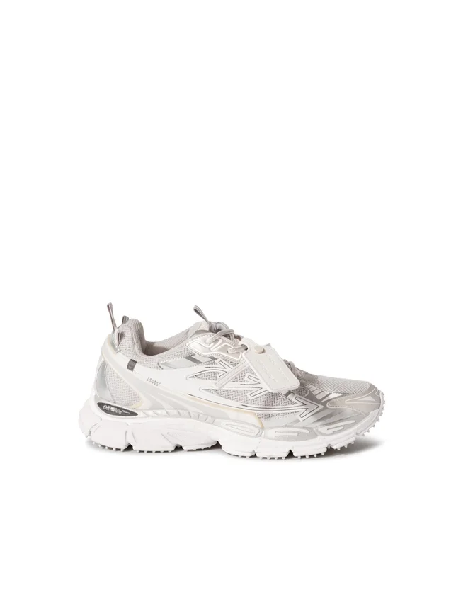 Be Right Back Sneakers Be Right Back Sneakers
