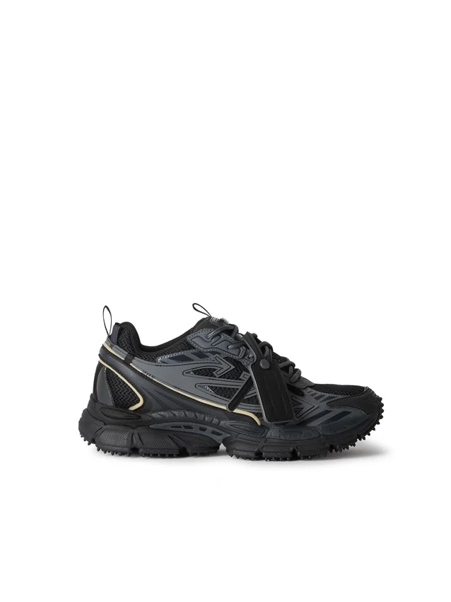 Be Right Back Sneakers Be Right Back Sneakers