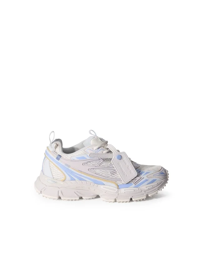 Be Right Back Sneakers Be Right Back Sneakers