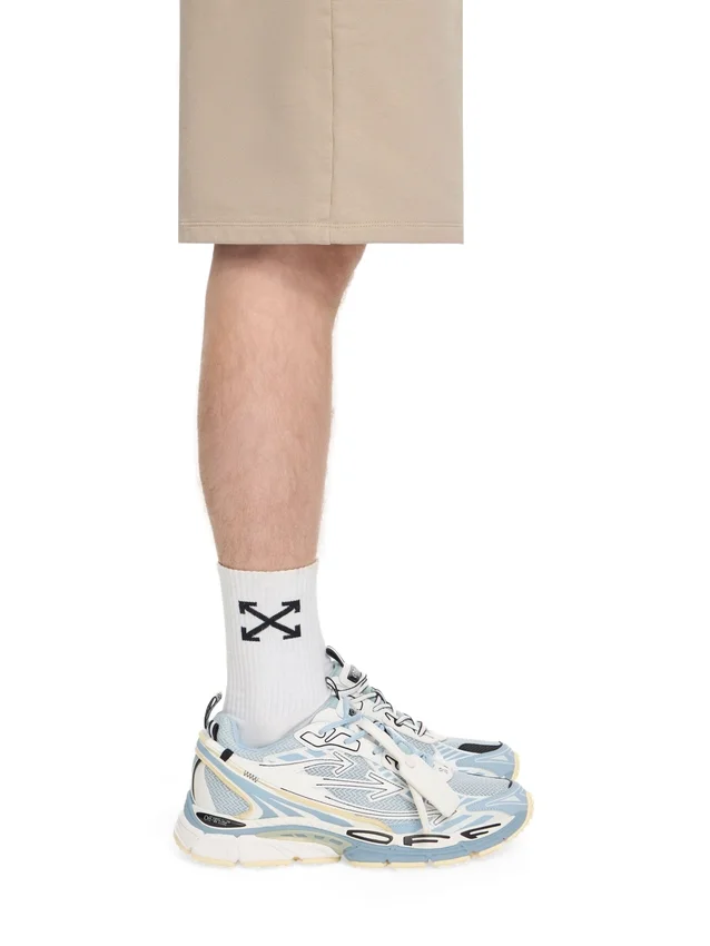 Be Right Back Sneakers Be Right Back Sneakers