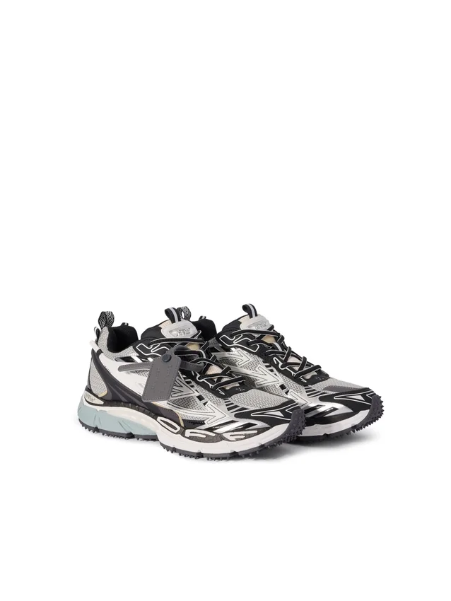 Be Right Back Sneakers Be Right Back Sneakers