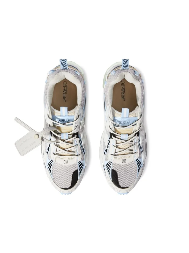 Be Right Back Sneakers Be Right Back Sneakers