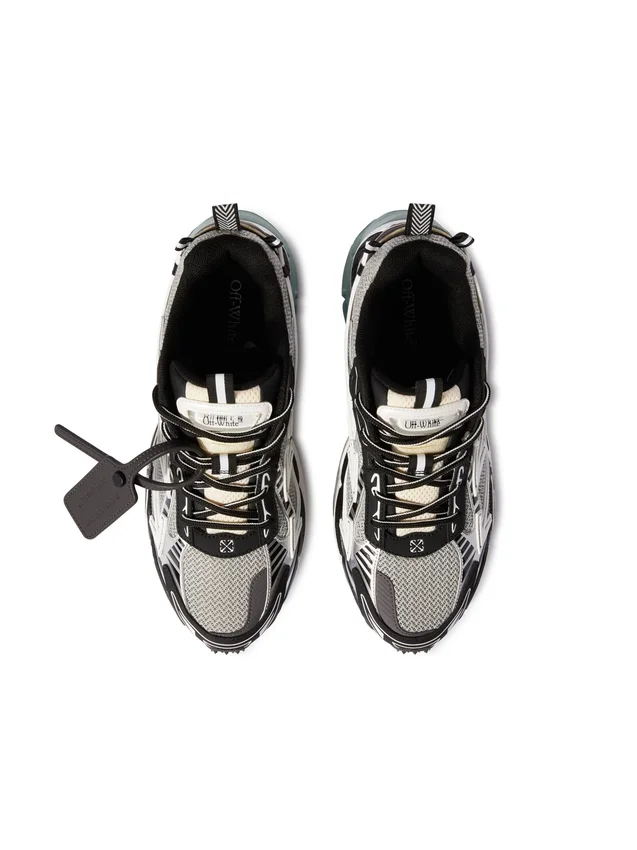 Be Right Back Sneakers Be Right Back Sneakers