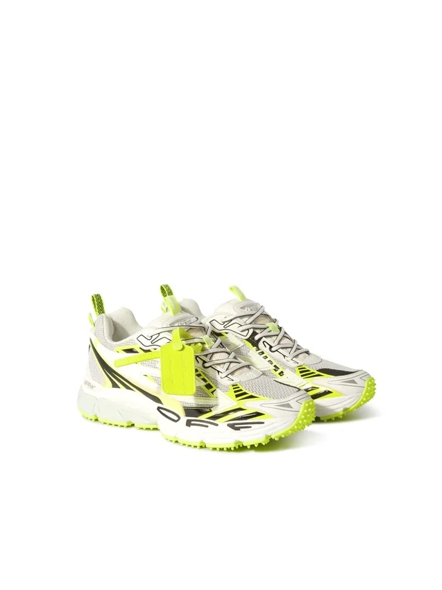 Be Right Back Sneakers Be Right Back Sneakers