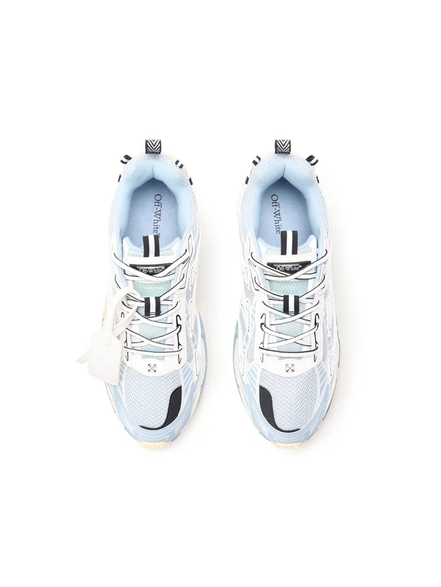 Be Right Back Sneakers Be Right Back Sneakers