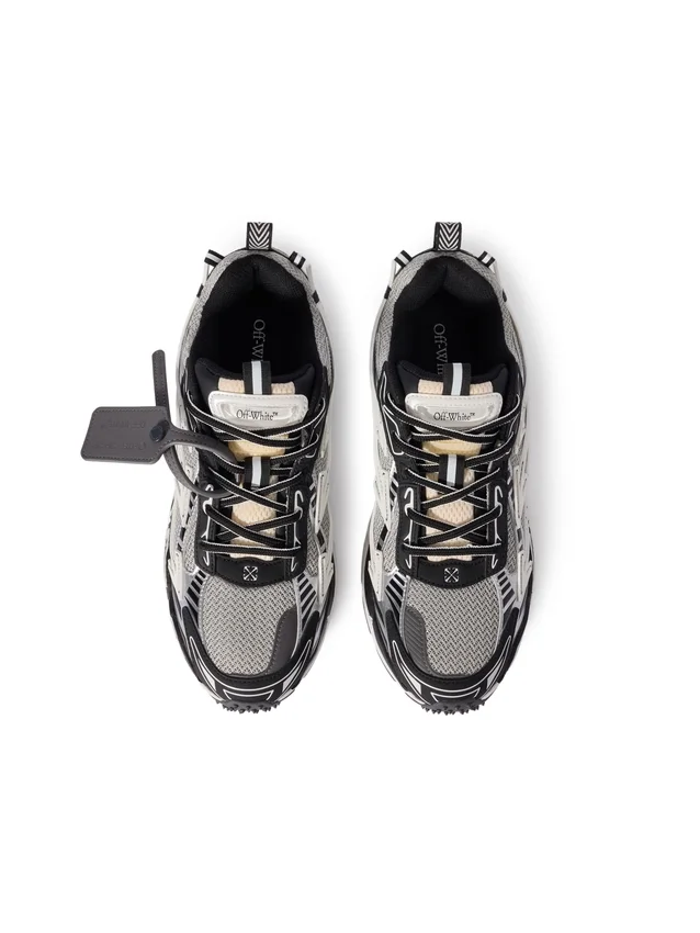 Be Right Back Sneakers Be Right Back Sneakers
