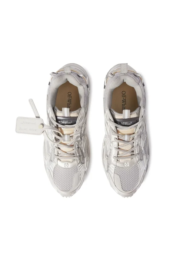 Be Right Back Sneakers Be Right Back Sneakers