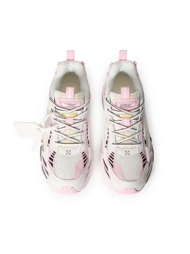 Be Right Back Sneakers Be Right Back Sneakers