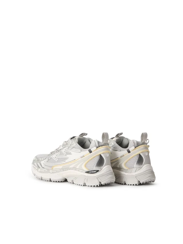 Be Right Back Sneakers Be Right Back Sneakers