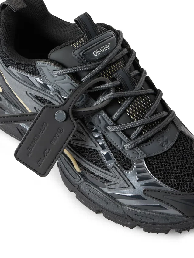 Be Right Back Sneakers Be Right Back Sneakers