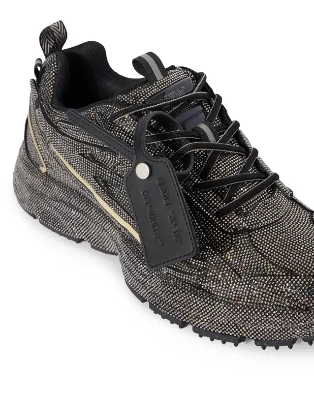 Be Right Back Sneakers Be Right Back Sneakers