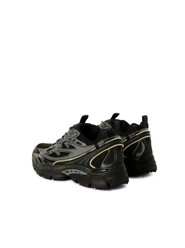 Be Right Back Sneakers Be Right Back Sneakers