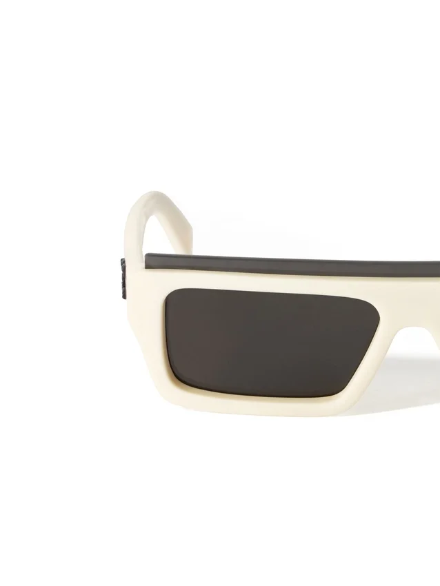 Elizabeth S Dark Grey Lens Sunglasses Elizabeth S Dark Grey Lens Sunglasses