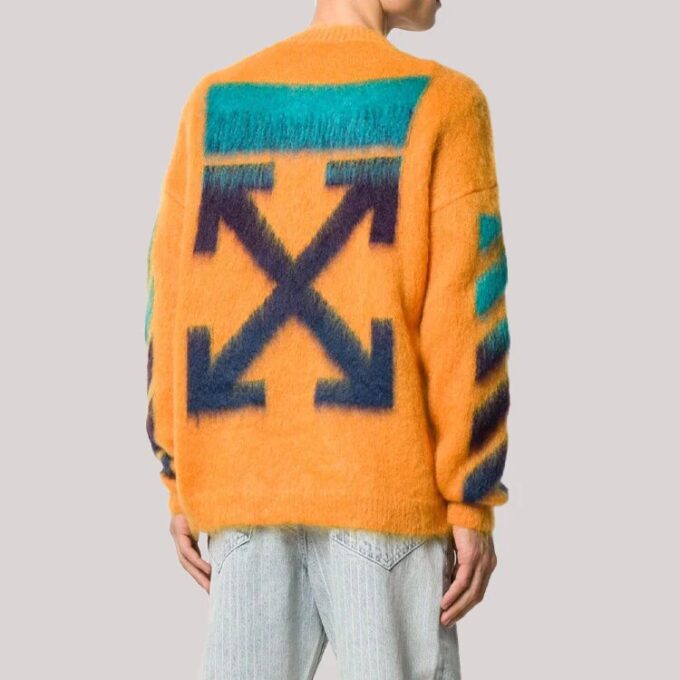 Gradient Arrows Sweater Men Orange