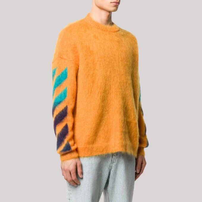 Gradient Arrows Sweater Men Orange