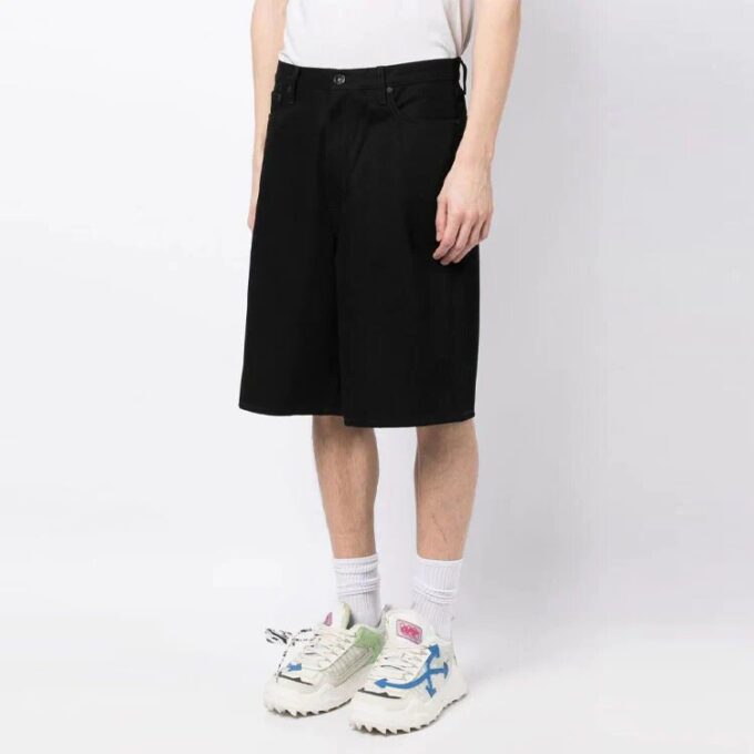 Logo-Print Knee-Length Shorts “Black”