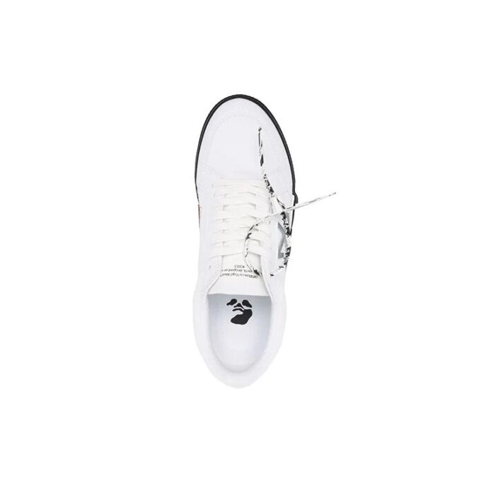 Low Vulcanised Arrows Sneakers White/Black