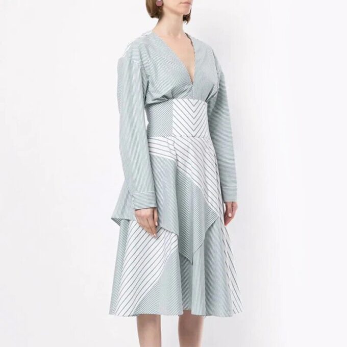 Off-White Stripe Tight Waist Cozy A Creamy White Dress