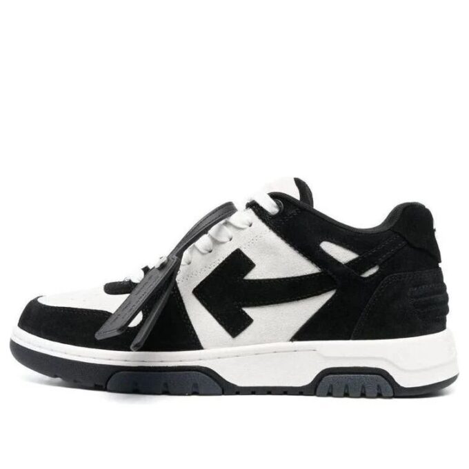 Out Of Office Low-Top Sneakers “Black White”