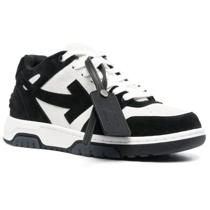 Out Of Office Low-Top Sneakers “Black White”