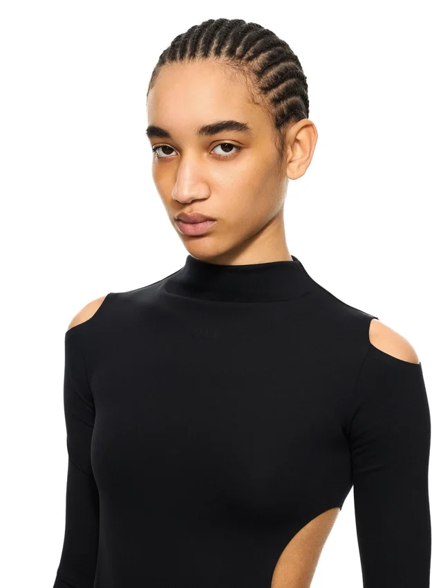 Sleek Meteor Long-Sleeved Top Sleek Meteor Long-Sleeved Top