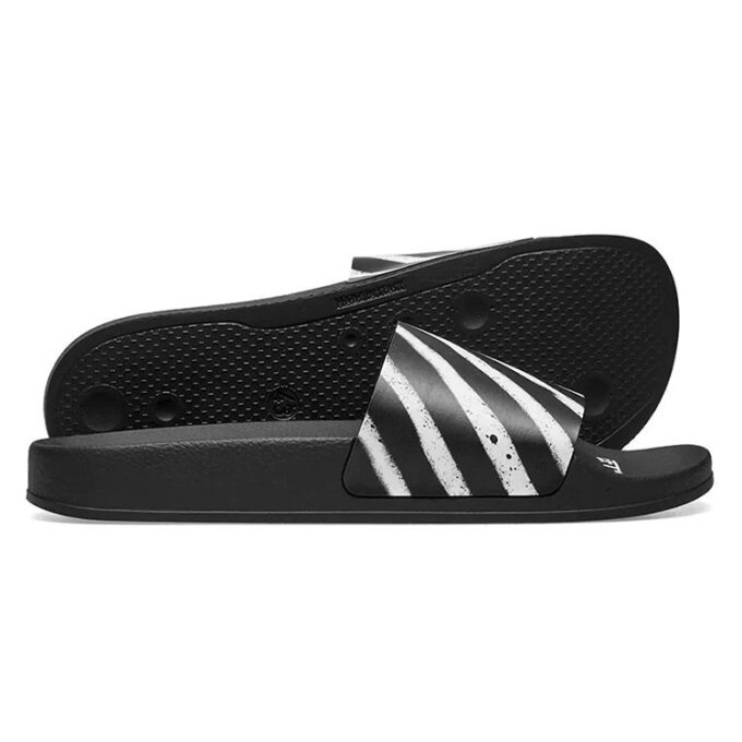Spray Stripe Slider “Black White”