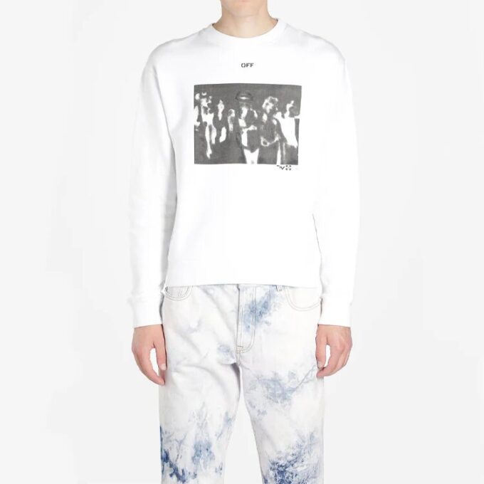 SS20 Spray Paint Effect Mens Logo Long Sleeve Round Neck Sweatshirt