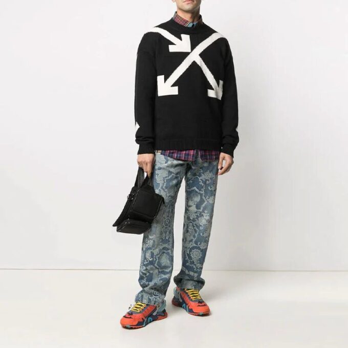 SS21 Arrow Pattern Printing Black