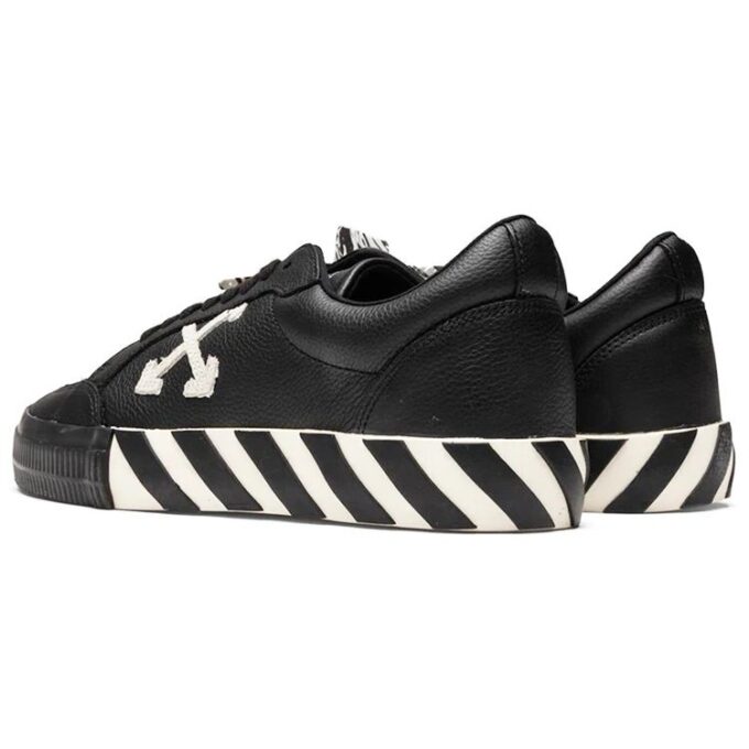 Vulc Sneaker Low “Black White”