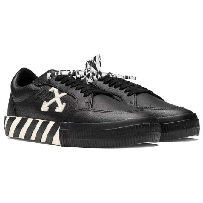 Vulc Sneaker Low “Black White”